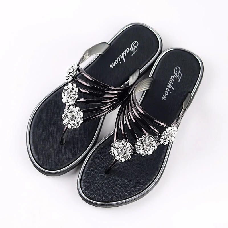 Slippers for instant comfort -2023 Summer Sandals Ladies Cross Woven Flat Heel Slippers Seaside Outdoor Beach Shoes Lady Waterproof Slippers