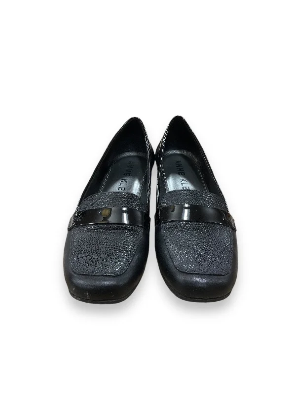 Swank flats with plush feel -Shoes Flats By Anne Klein In Black, Size: 9