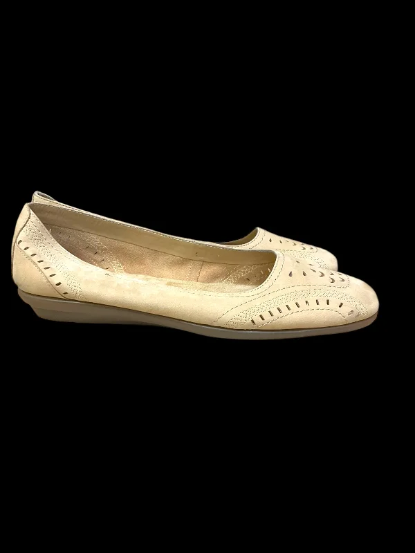 Navy flats for subtle style -Shoes Flats By Aerosoles In Beige, Size: 11