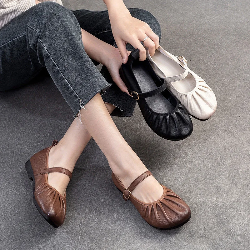 Flats with funky accents -Women Retro Pleated Leather Soft Casual Flats