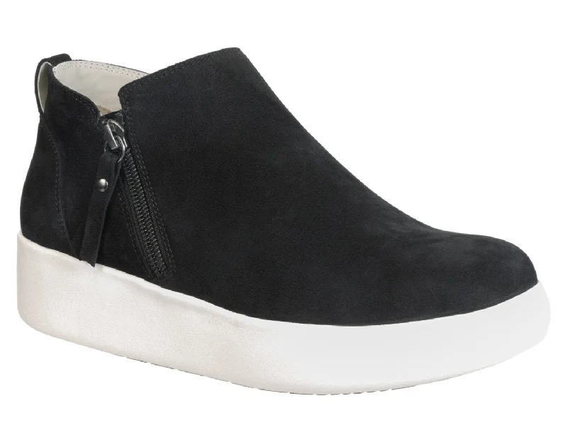 Boots for outdoor dusk suppers -OTBT: ADEPT in BLACK Sneaker Boots