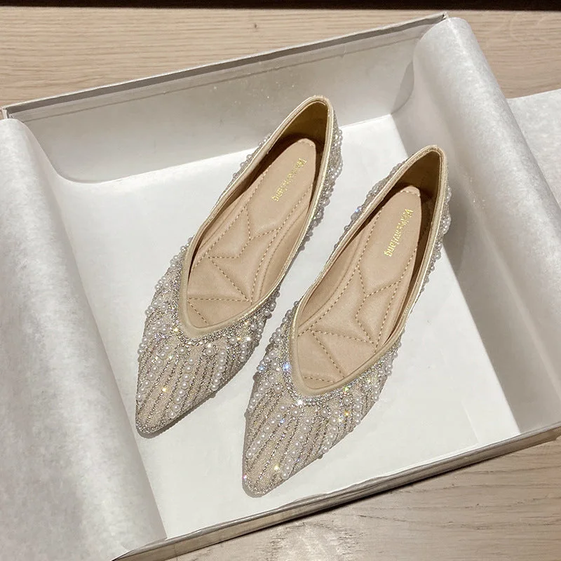 Flats for silent strolls -Women Stylish Casual Crystal Pointed Toe Flats