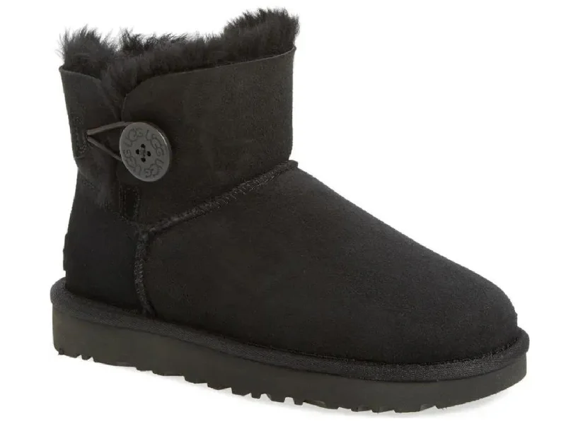 Boots with dense heel cushioning -UGG: Mini Bailey Button II in Black