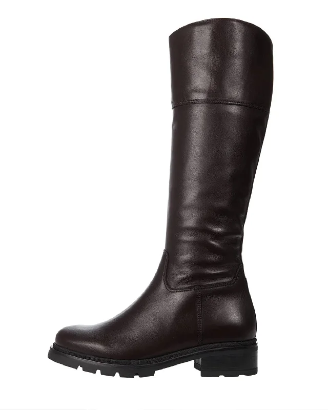 Boots for relaxed dusk suppers -Savoury Tall Boot | Brown