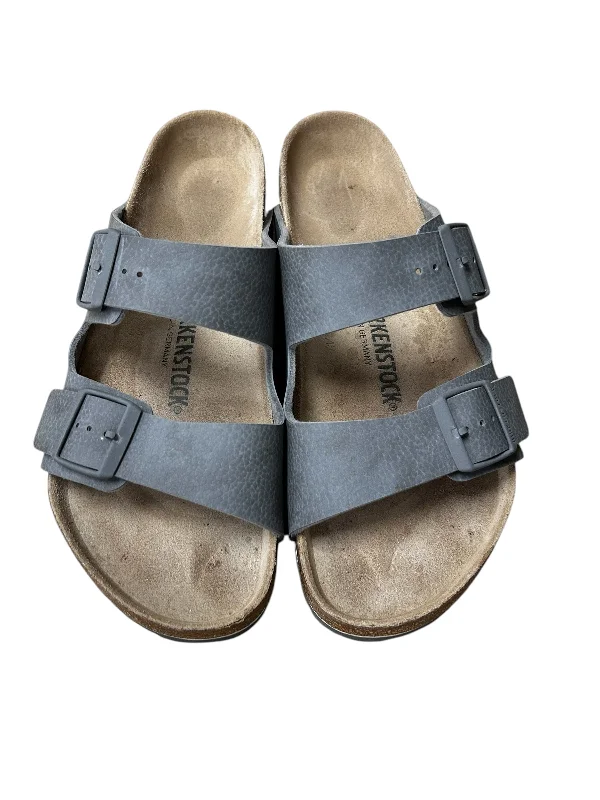 Flats for laid-back Fridays -Shoes Flats By Birkenstock In Grey, Size: 9.5