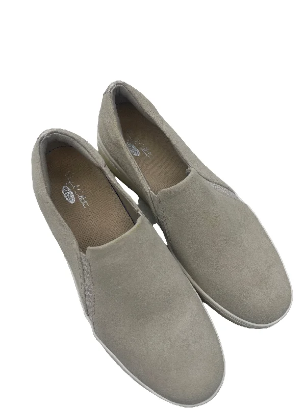 Simple flats for basic outfits -Shoes Flats By Dr Scholls In Beige, Size: 8.5