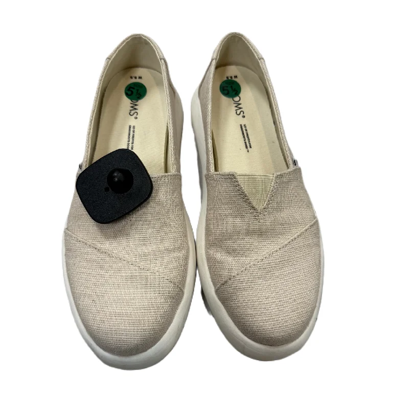 Flats for cool spring walks -Shoes Flats By Toms In Cream, Size: 5.5