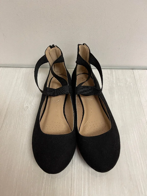 Chic flats for evening outings -Shoes Flats By Clothes Mentor In Black, Size: 9