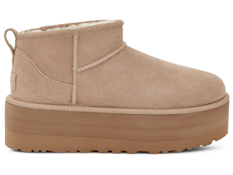 Boots with cozy sole padding -UGG: Ultra Mini Platform in Sand