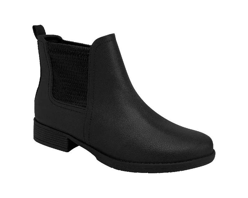 Boots for men with tight arches -Enhance your fashion and achieve your ambitions with classic elegance in these Ref: 653002-07 stretch soft trama black ankle boot.