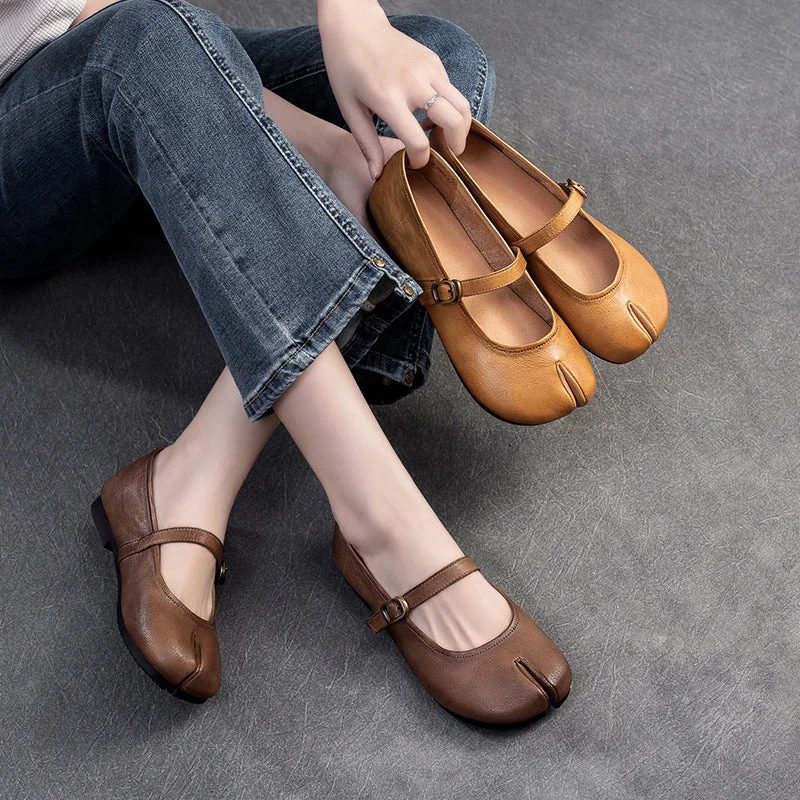 Flats for casual rest -Women Retro Leather Soft Casual Buckle Flats